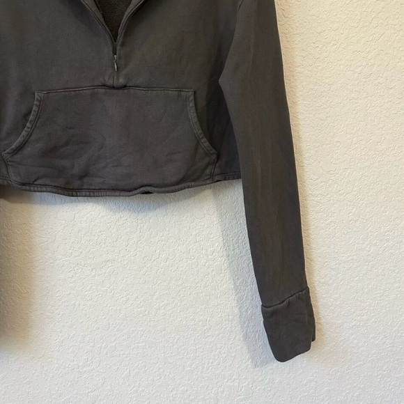 JOAH BROWN Aspen Half Zip Pullover Sweater Cropped in Washed Black - Picture 6 of 11